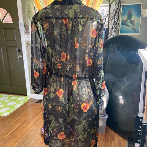 Sheer flower dress - Picture 5 of 6